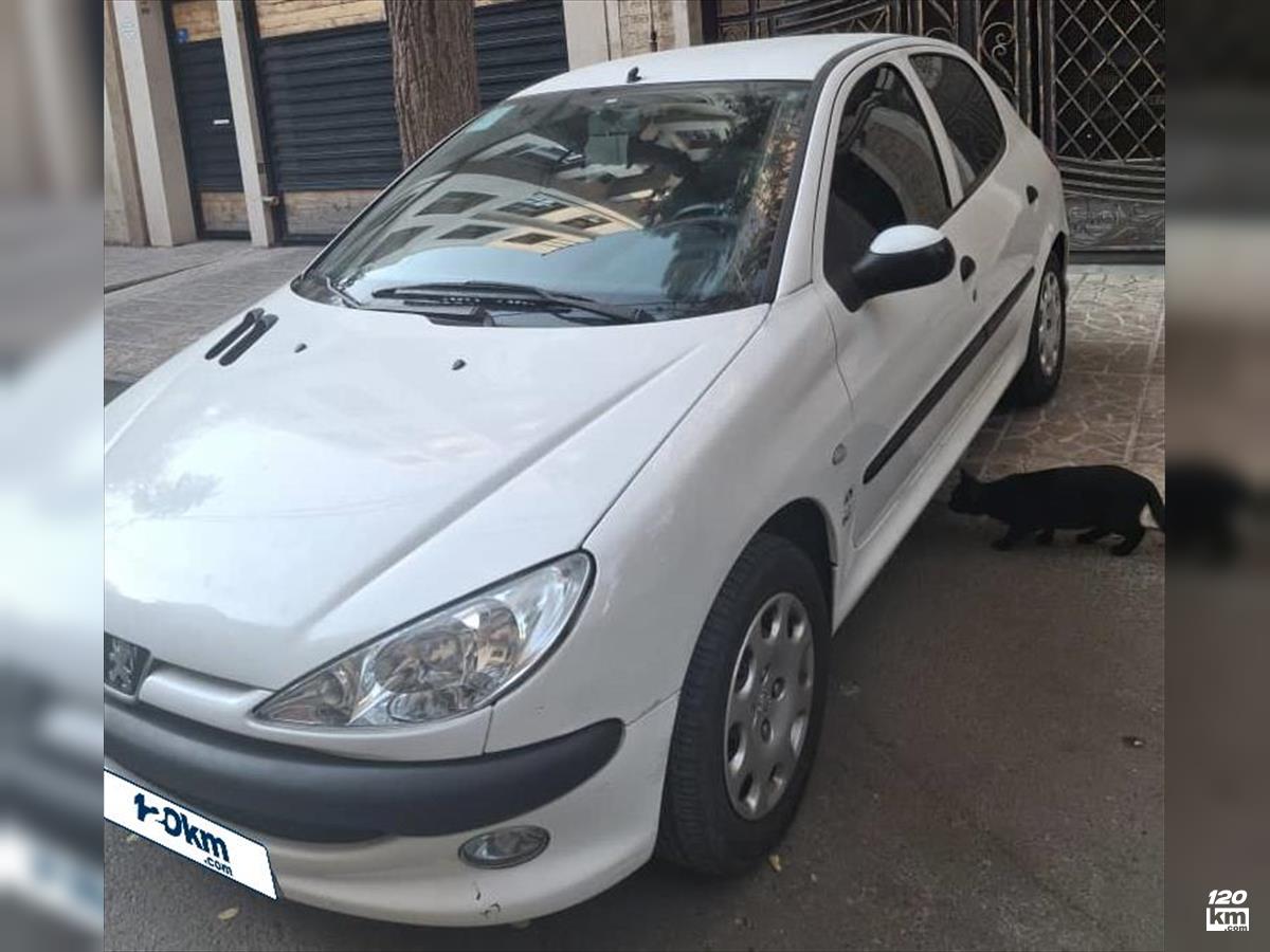 فروش پژو 206 تیپ 5 ۱۳۹۶ (کم کارکرد) سفید کاپوت تعویض تهران نیاوران (۱۱ آبان ۱۴۰۴)