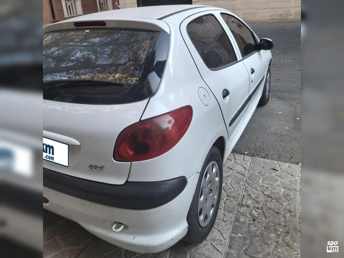 فروش پژو 206 تیپ 5 ۱۳۹۶ (کم کارکرد) سفید کاپوت تعویض تهران نیاوران (۱۱ آبان ۱۴۰۴)