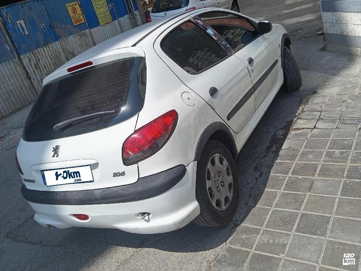 فروش پژو 206 تیپ 6 ۱۳۸۸ سفید دو لکه رنگ تهران نظام آباد (۱۱ آبان ۱۴۰۴)