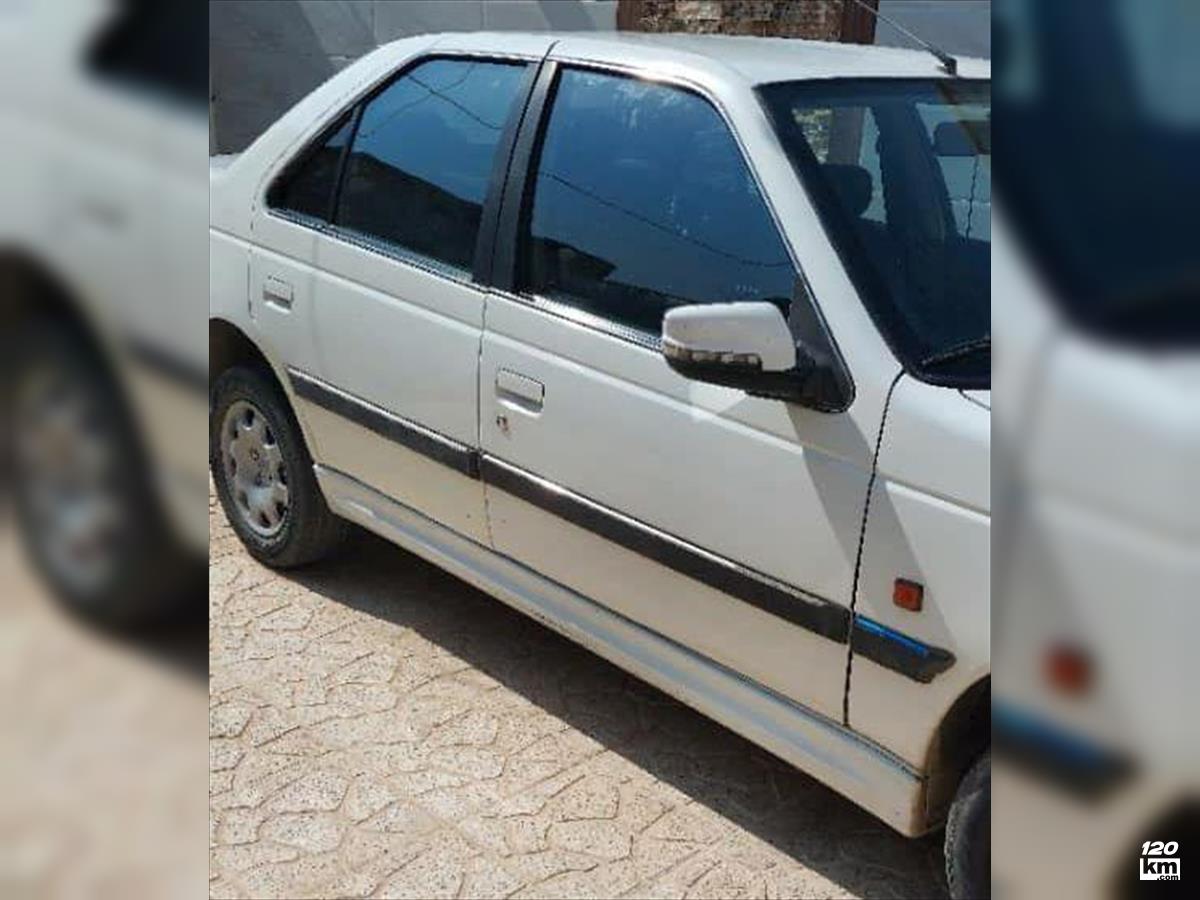 فروش پژو پارس ۱۳۸۷ سفید چند لکه رنگ اصفهان دولت آباد (۱۱ آبان ۱۴۰۴)