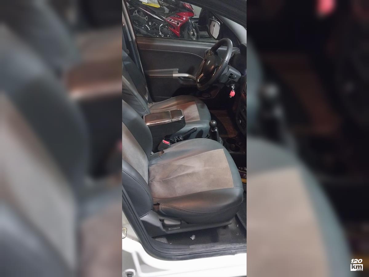 فروش ساینا S ۱۴۰۱ سفید دو لکه رنگ تهران جوادیه (۱۱ آبان ۱۴۰۴)