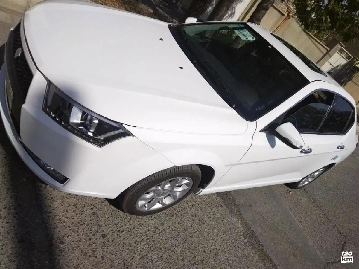 فروش دنا پلاس توربو ۱۴۰۲ صفر سفید بدون رنگ مرکزی خمین (۱۲ آبان ۱۴۰۴)