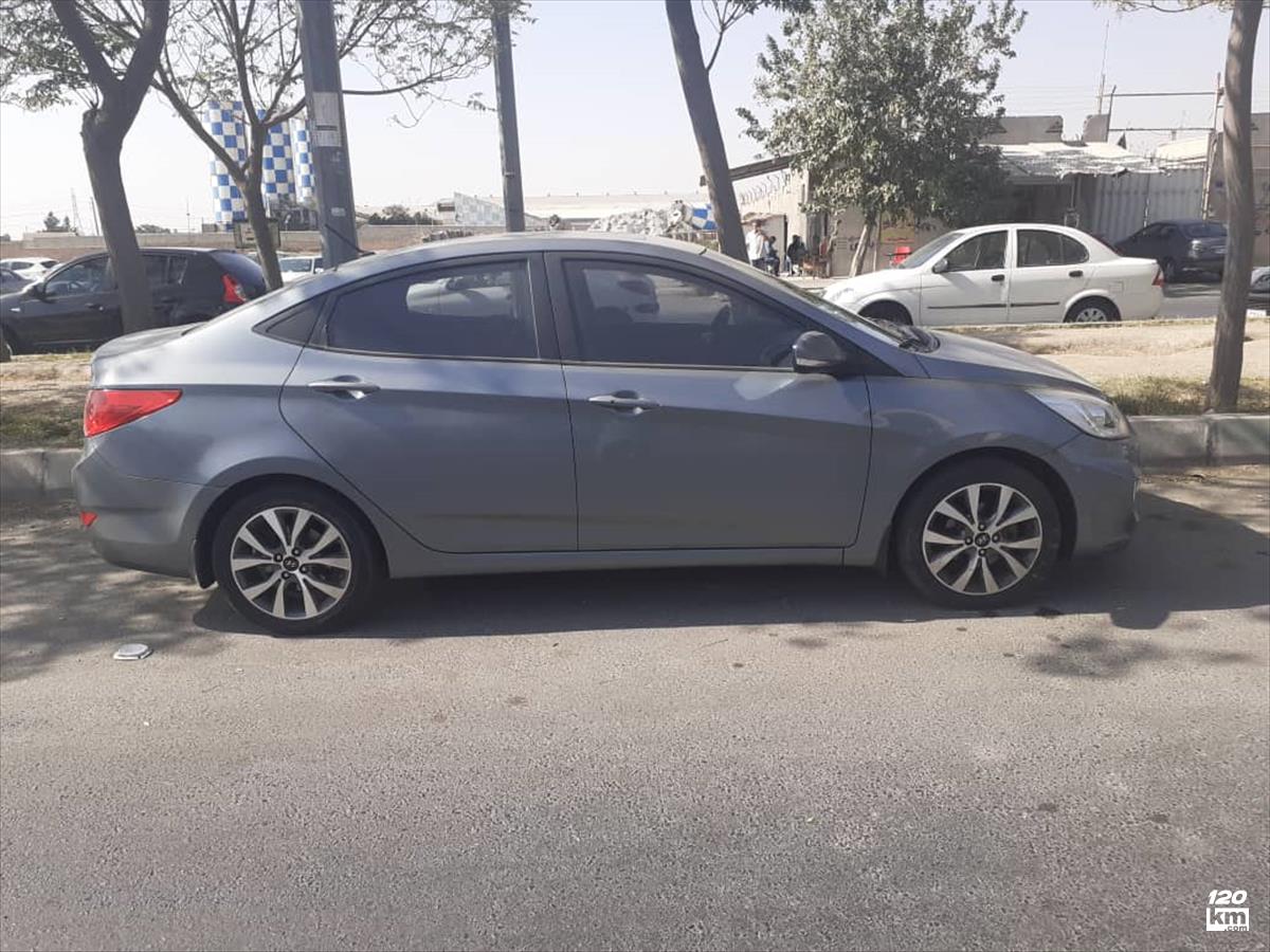 فروش هیوندای اکسنت ۱۳۹۷ خاکستری دو لکه رنگ تهران جنت آباد (۱۲ آبان ۱۴۰۴)