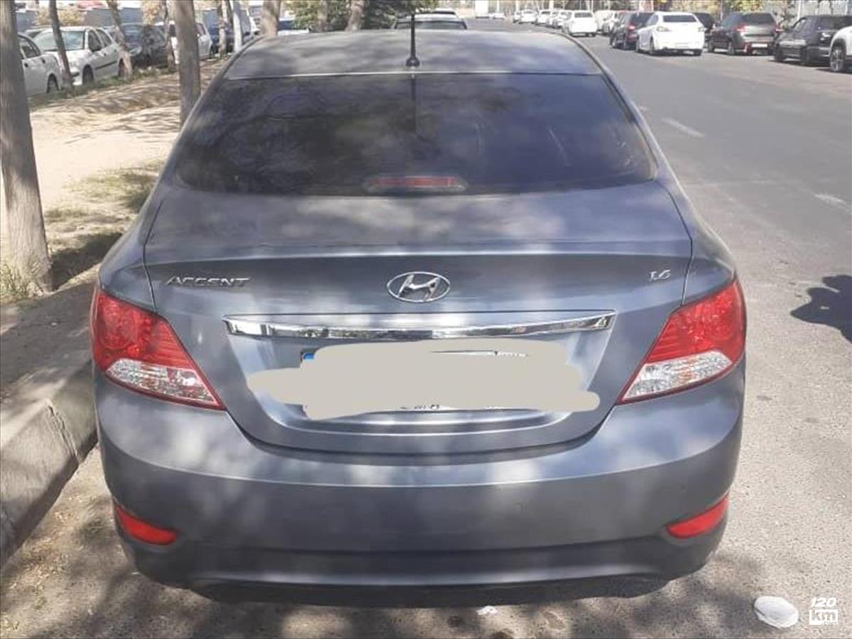 فروش هیوندای اکسنت ۱۳۹۷ خاکستری دو لکه رنگ تهران جنت آباد (۱۲ آبان ۱۴۰۴)