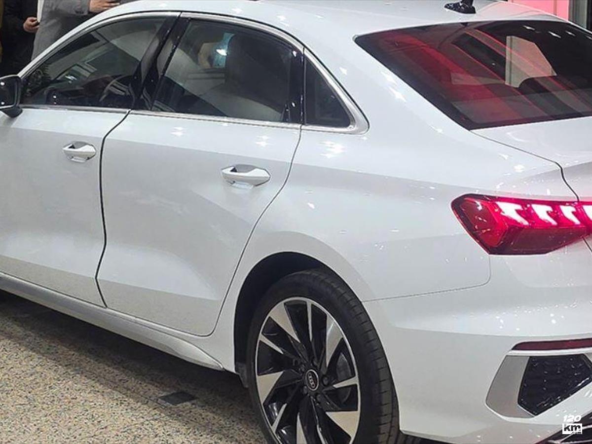 فروش آئودی سری A A3L 1.5 لیتر توربو ۲۰۲۵ صفر سفید بدون رنگ شیراز امیرکبیر (۱۵ آبان ۱۴۰۴)