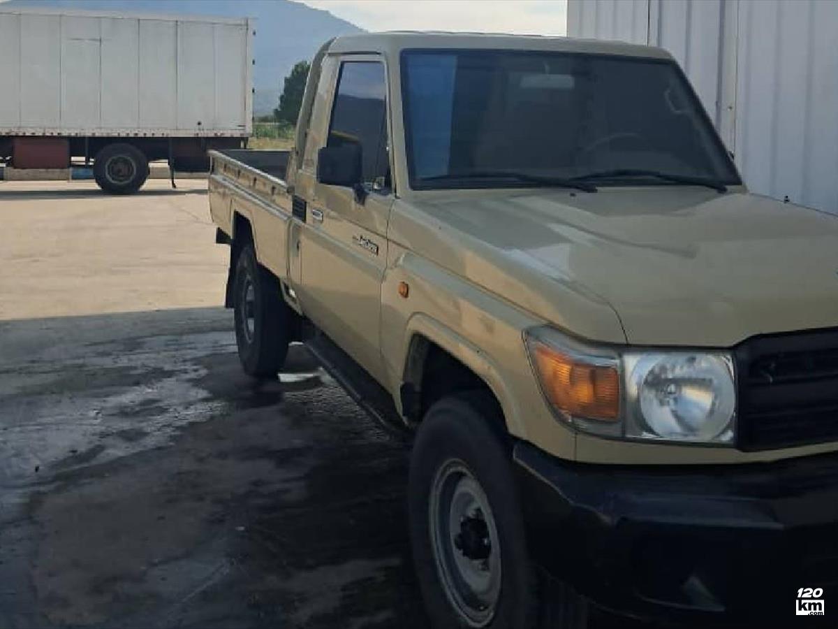 فروش تویوتا لندکروزر GXR ۲۰۰۸ (کم کارکرد) بژ بدون رنگ گرگان (۱۶ آبان ۱۴۰۴)