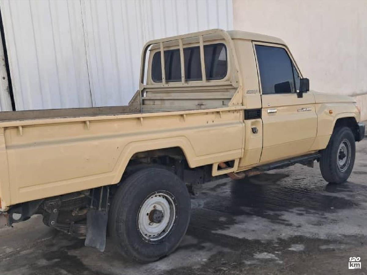 فروش تویوتا لندکروزر GXR ۲۰۰۸ (کم کارکرد) بژ بدون رنگ گرگان (۱۶ آبان ۱۴۰۴)