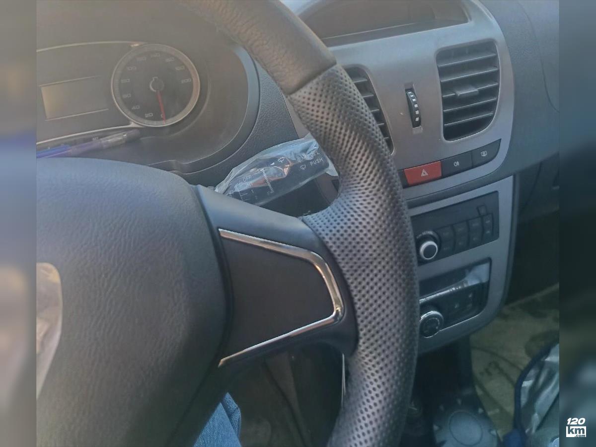 فروش کوییک GX ۱۴۰۳ (کم کارکرد) سفید بدون رنگ اصفهان امام خمینی (۱۹ آبان ۱۴۰۴)