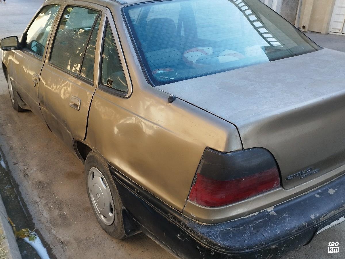 فروش دوو سیلو صندوقدار ۱۳۸۰ بژ دور رنگ مشهد شهرک شهید رجایی (۱۹ آبان ۱۴۰۴)