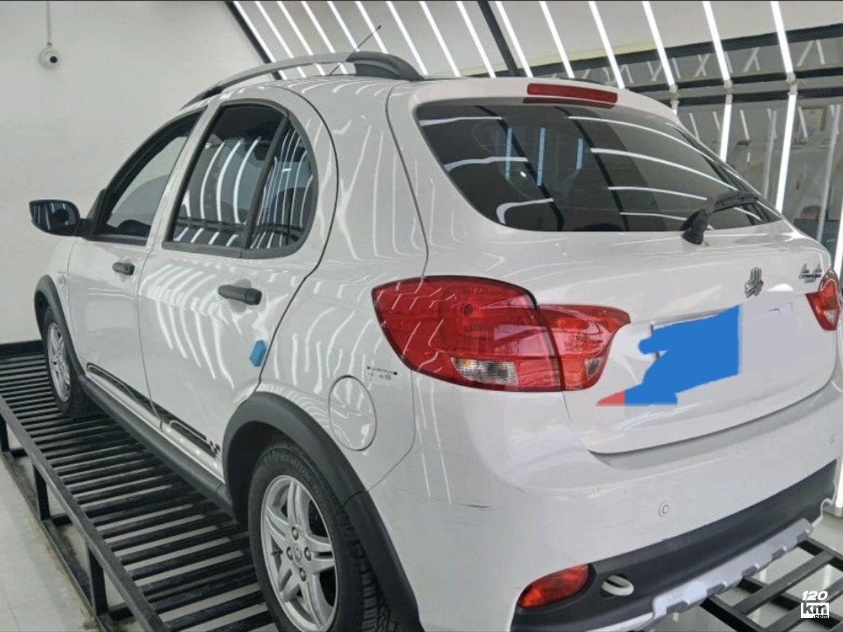 فروش کوییک R پلاس ۱۴۰۳ سفید بدون رنگ تهران شهرک ولیعصر (۱۹ آبان ۱۴۰۴)