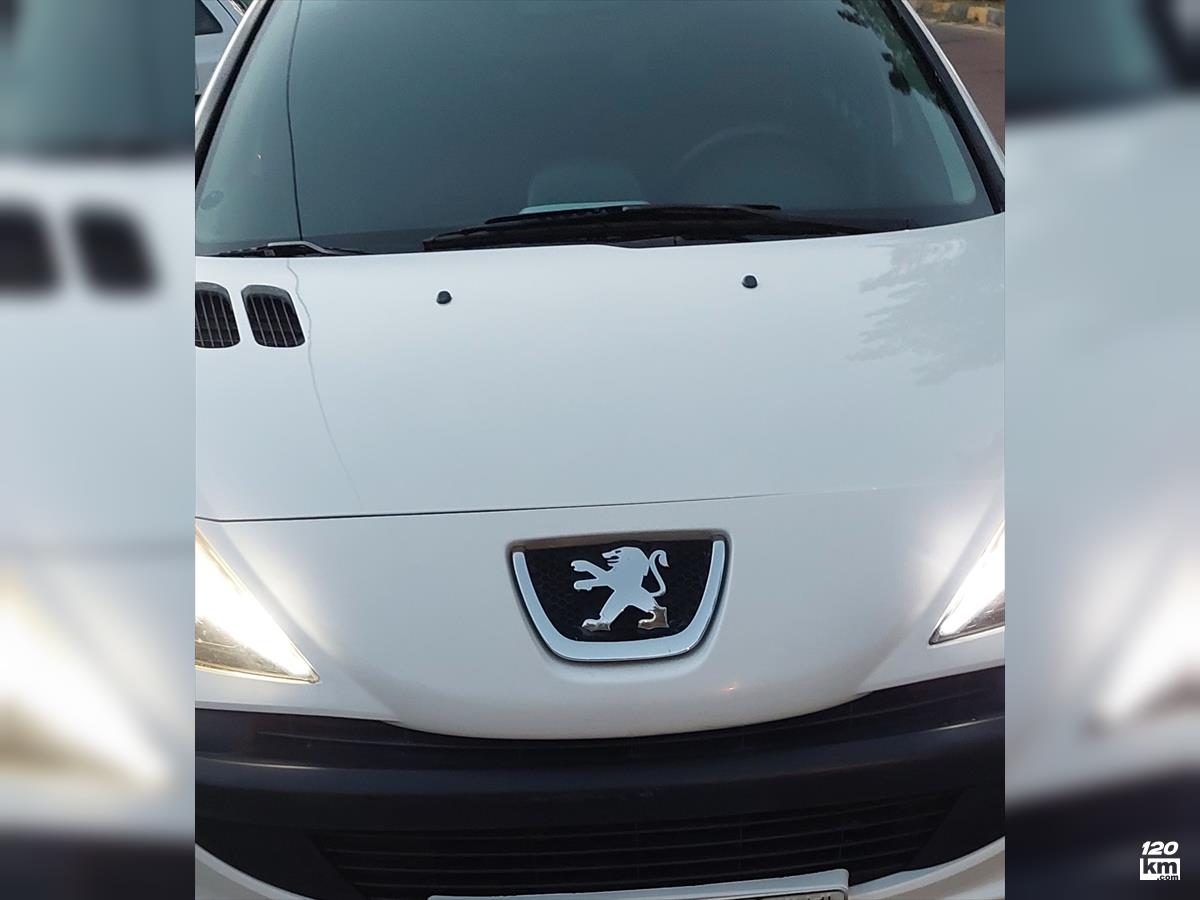 فروش پژو 207 ۱۳۹۹ سفید چند لکه رنگ زاهدان (۲۰ آبان ۱۴۰۴)