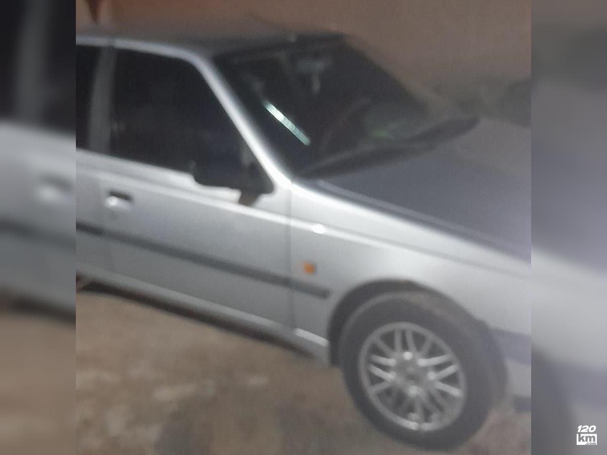 فروش پژو 405 GLX ۱۳۹۳ دوگانه سوز نقره ای یک لکه رنگ خوزستان شادگان (۲۲ آبان ۱۴۰۴)