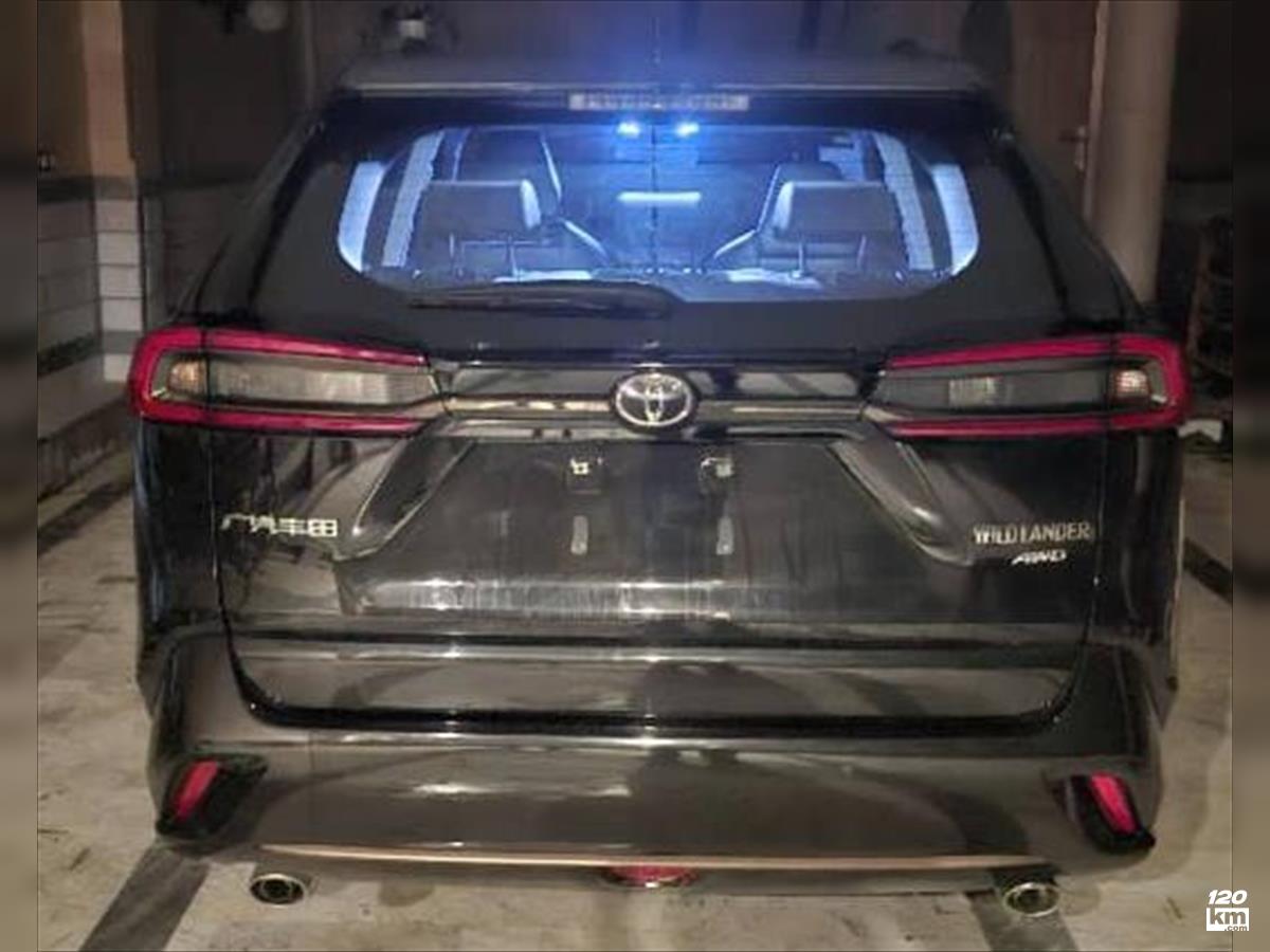 فروش تویوتا وایلدلندر 2 لیتر ۲۰۲۵ صفر مشکی بدون رنگ ساری فرهنگ (۲۲ آبان ۱۴۰۴)