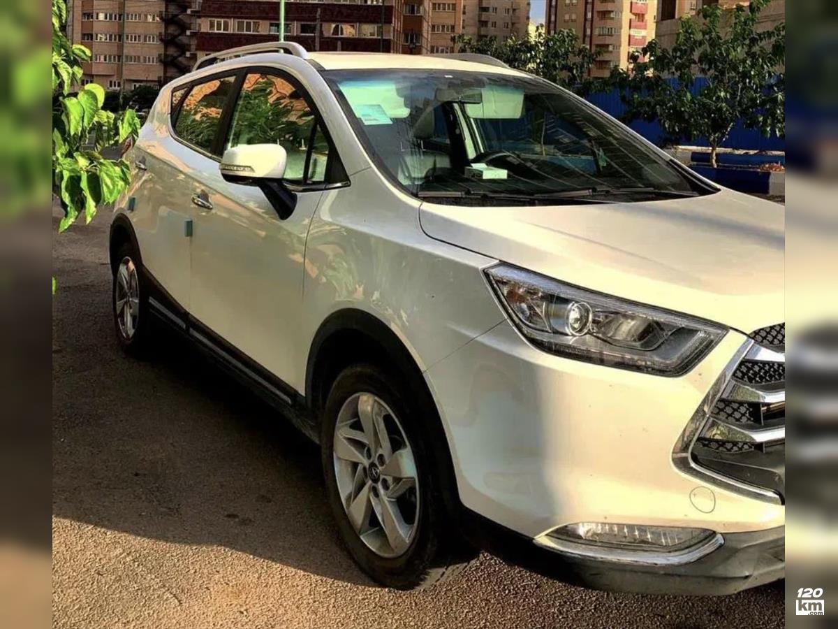 فروش جک اس 3 ۱۳۹۷ (کم کارکرد) سفید بدون رنگ تبریز رشدیه (۲۲ آبان ۱۴۰۴)