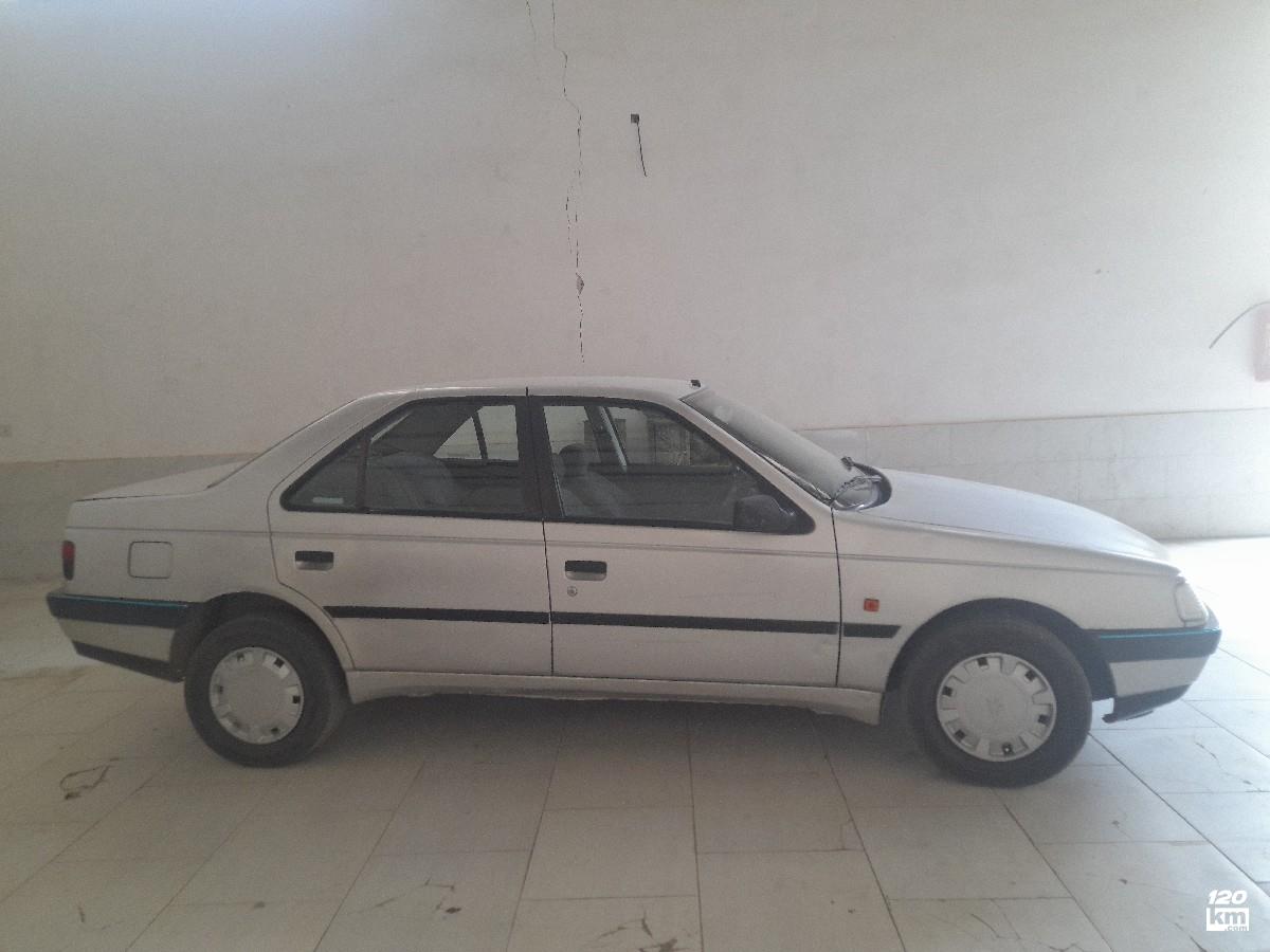 فروش پژو 405 GLX ۱۳۸۵ نقره ای دور رنگ اصفهان کاشان (۲۳ آبان ۱۴۰۴)