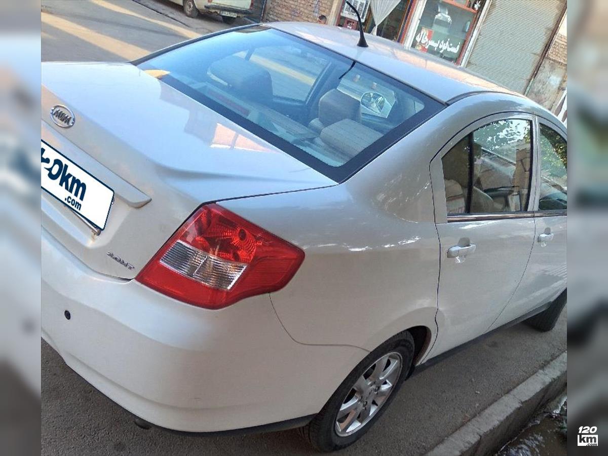 فروش ام وی ام 550 ۱۳۹۴ (کم کارکرد) سفید یک لکه رنگ کرج گوهردشت (۲۳ آبان ۱۴۰۴)