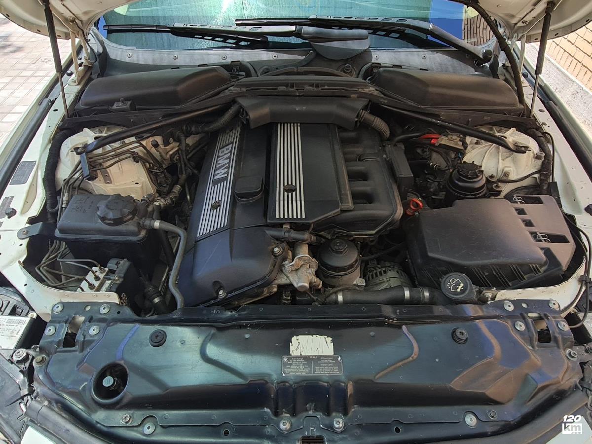 فروش بی ام و سری 5 525i ۲۰۰۸ (کم کارکرد) سفید یک لکه رنگ مشهد فرامرز عباسی (۲۴ آبان ۱۴۰۴)