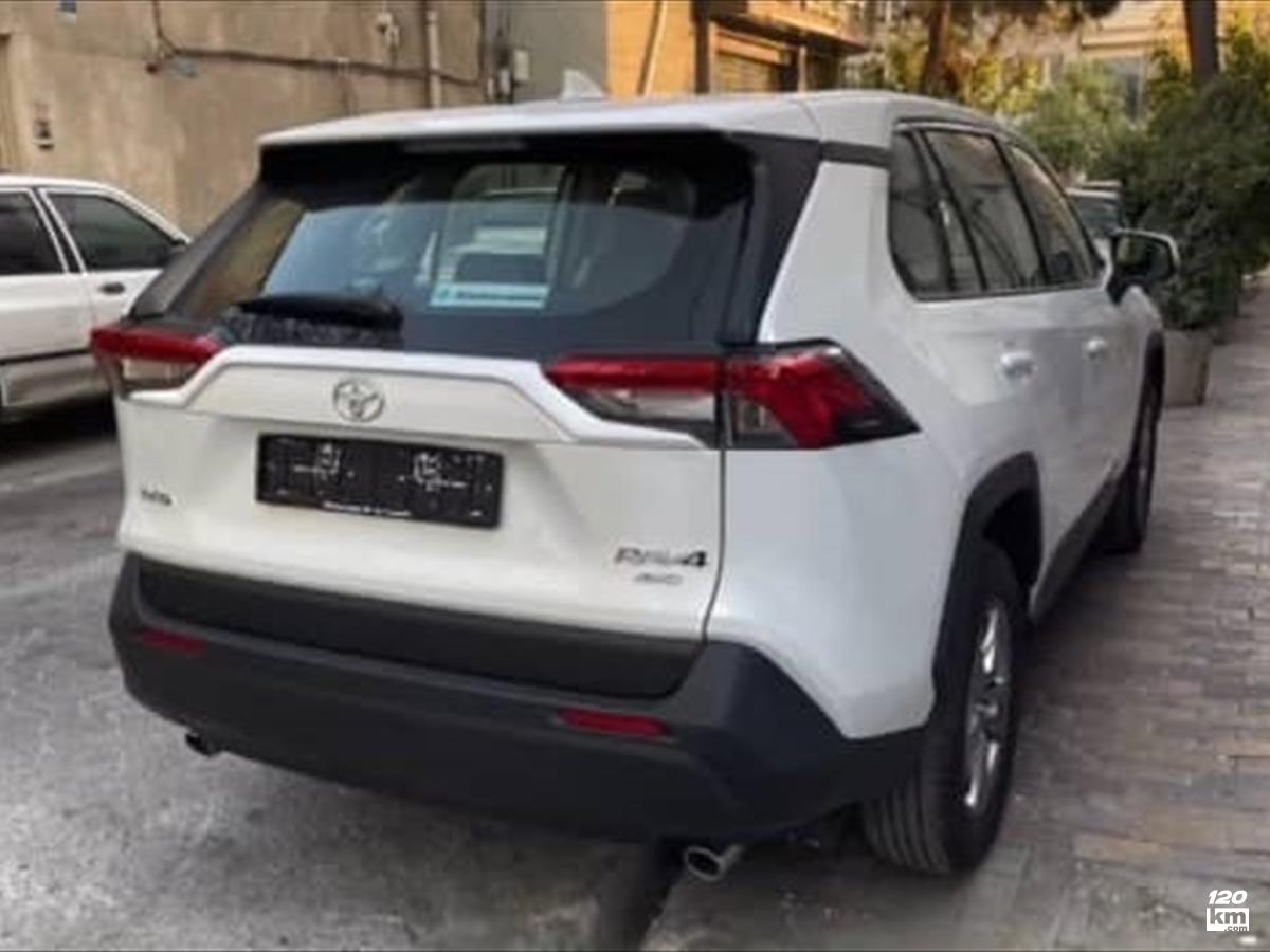 فروش تویوتا راو 4 ۲۰۲۵ صفر سفید صدفی بدون رنگ تهران یوسف آباد (۲۴ آبان ۱۴۰۴)