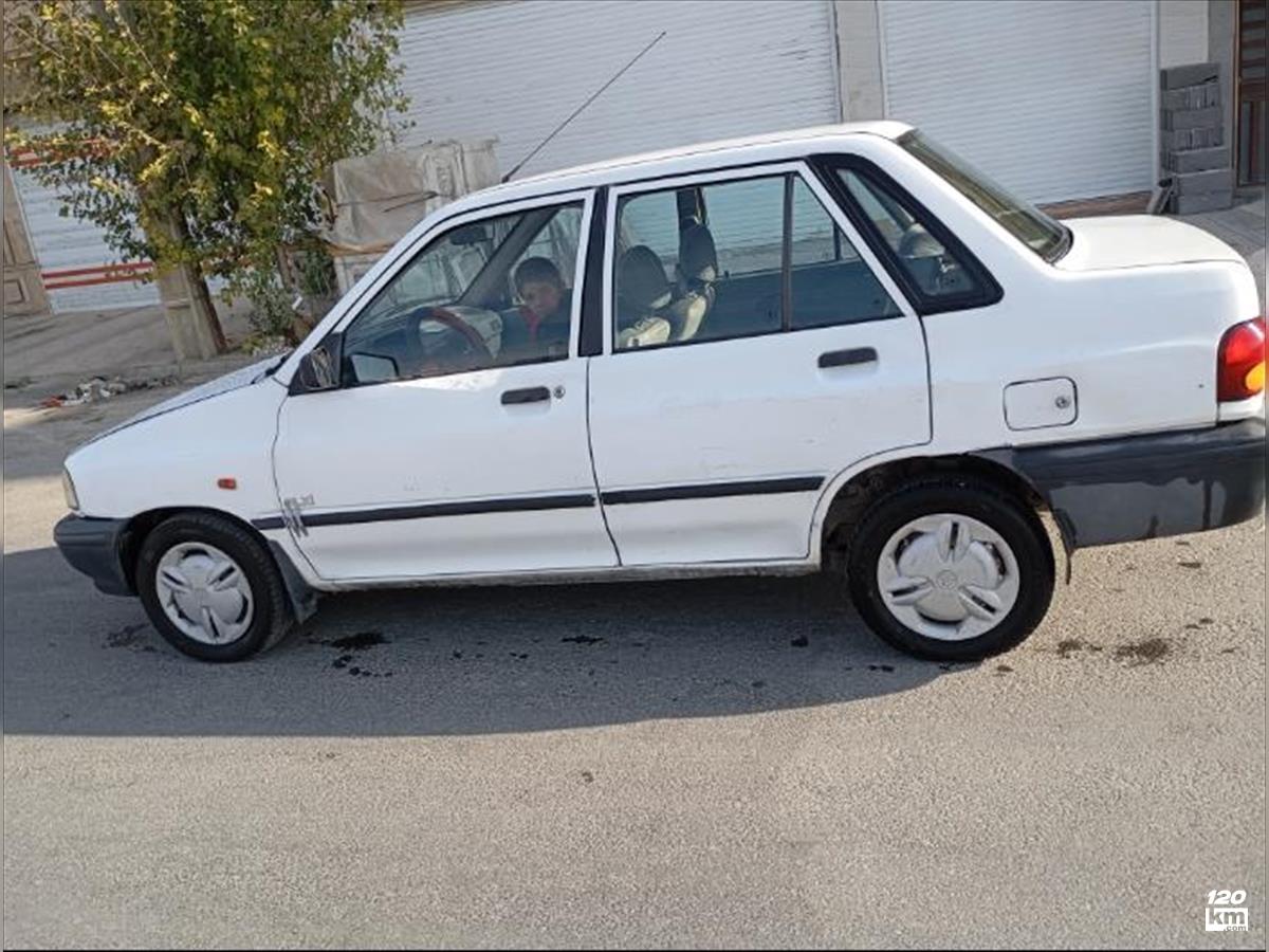 فروش پراید صندوقدار ۱۳۸۷ سفید چند لکه رنگ همدان اسدآباد (۲۴ آبان ۱۴۰۴)