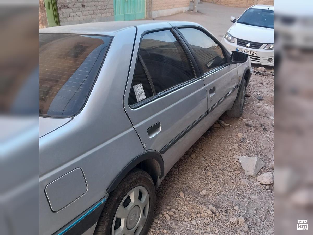 فروش پژو 405 GLi ۱۳۸۴ نقره آبی دو لکه رنگ اصفهان خمینی شهر (۲۴ آبان ۱۴۰۴)