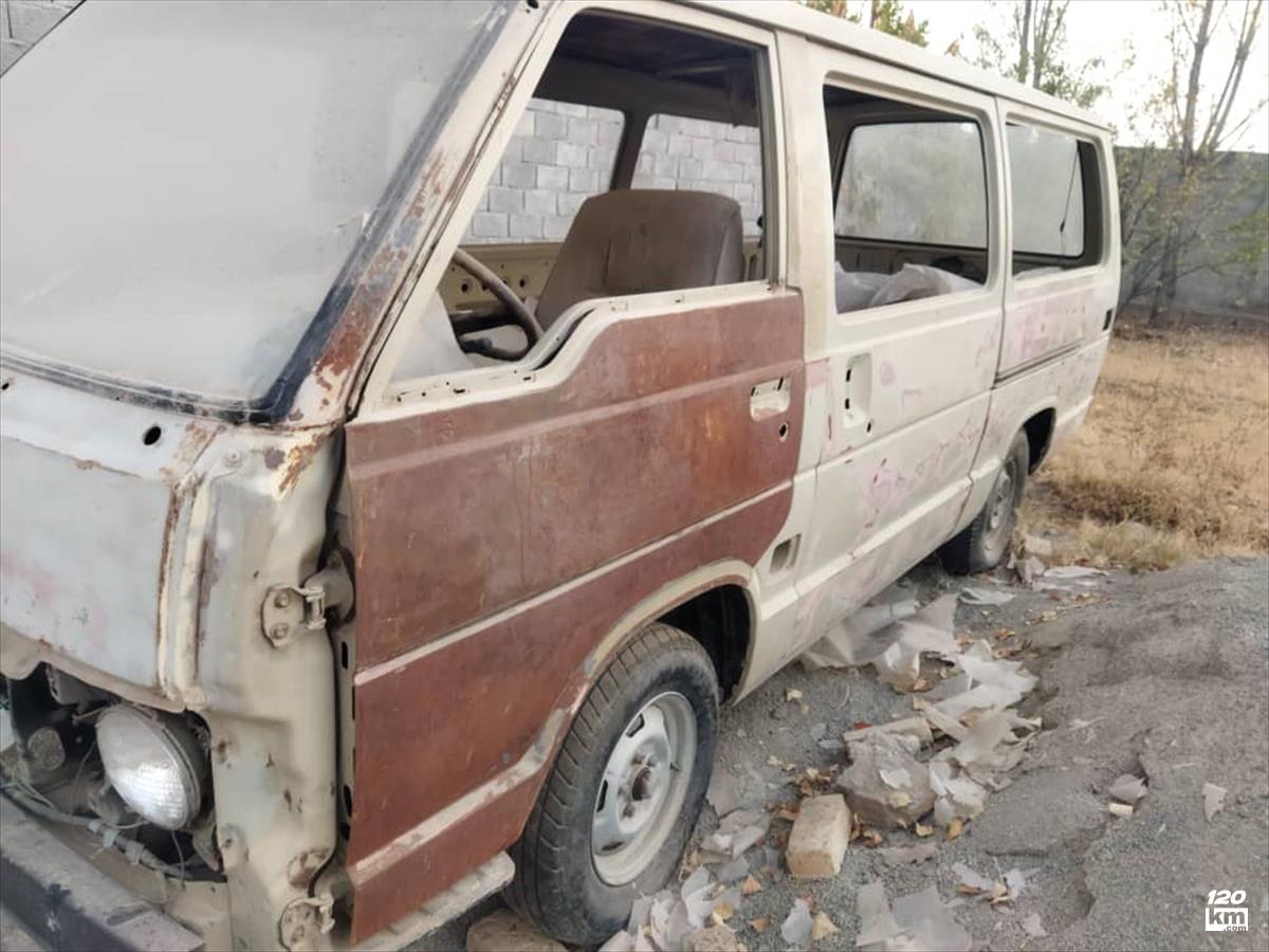 فروش تویوتا هایس ۱۹۸۳ (کم کارکرد) کرم کامل رنگ البرز هشتگرد (۲۷ آبان ۱۴۰۴)