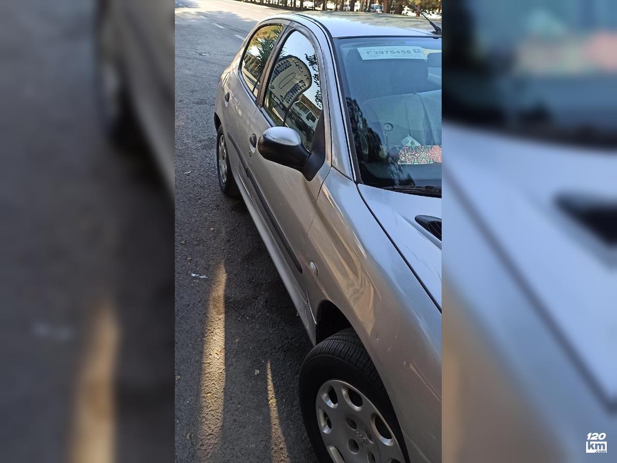 فروش پژو 206 تیپ 2 ۱۳۸۴ نقره ای چند لکه رنگ اصفهان امام خمینی (۲۹ آبان ۱۴۰۴)