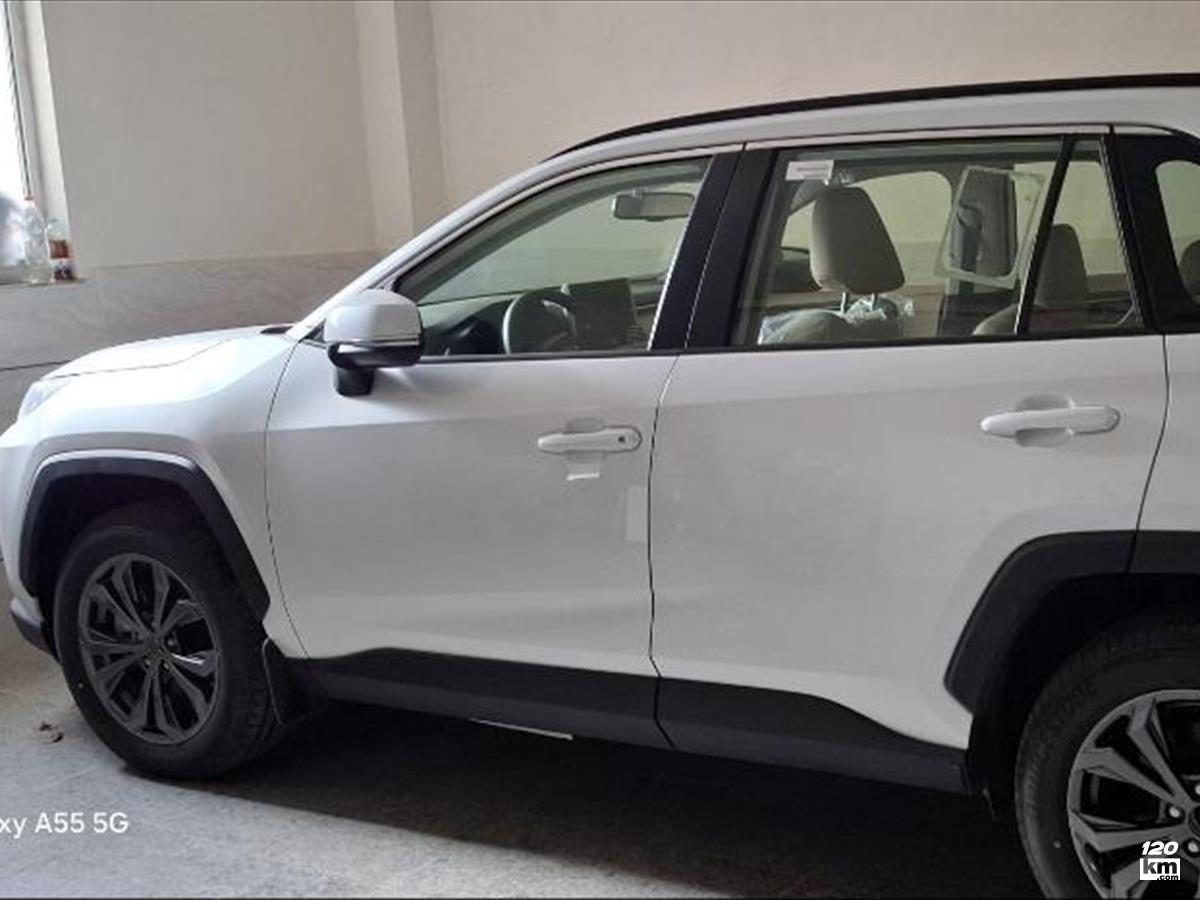 فروش تویوتا راو 4 ۲۰۲۴ صفر سفید بدون رنگ اردبیل خلخال (۳۰ آبان ۱۴۰۴)