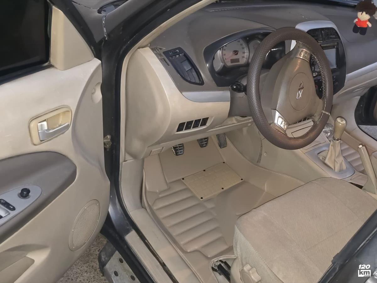 فروش ام وی ام X33 ۱۳۹۳ نوک مدادی بدون رنگ اصفهان بزرگمهر (۱ آذر ۱۴۰۴)