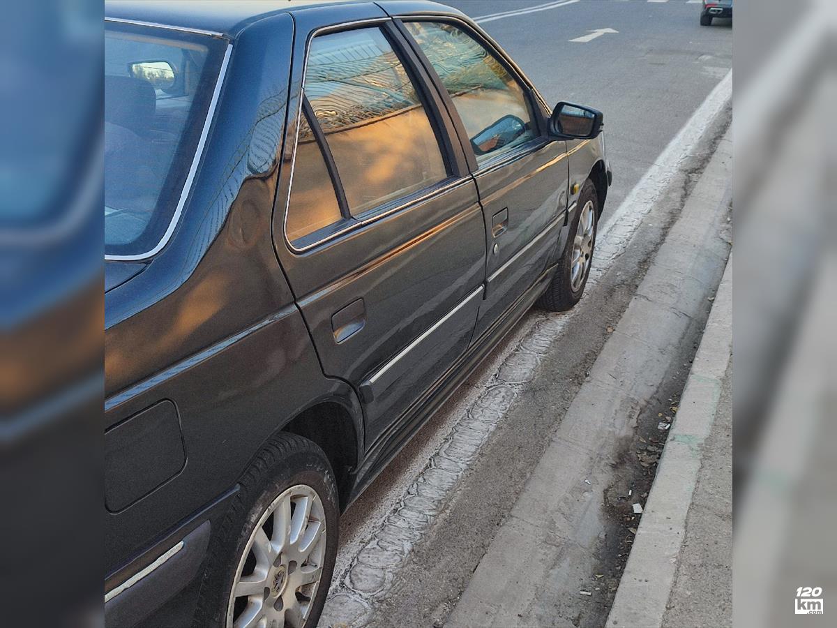 فروش پژو پارس LX ۱۳۹۴ مشکی بدون رنگ تهران شادآباد (۲ آذر ۱۴۰۴)