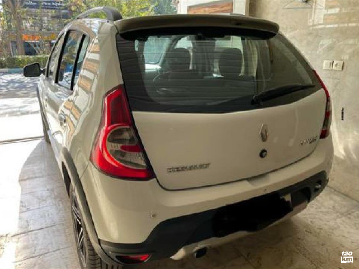 فروش رنو ساندرو استپ وی ۱۳۹۷ سفید یک لکه رنگ اصفهان ارتش (۵ آذر ۱۴۰۴)