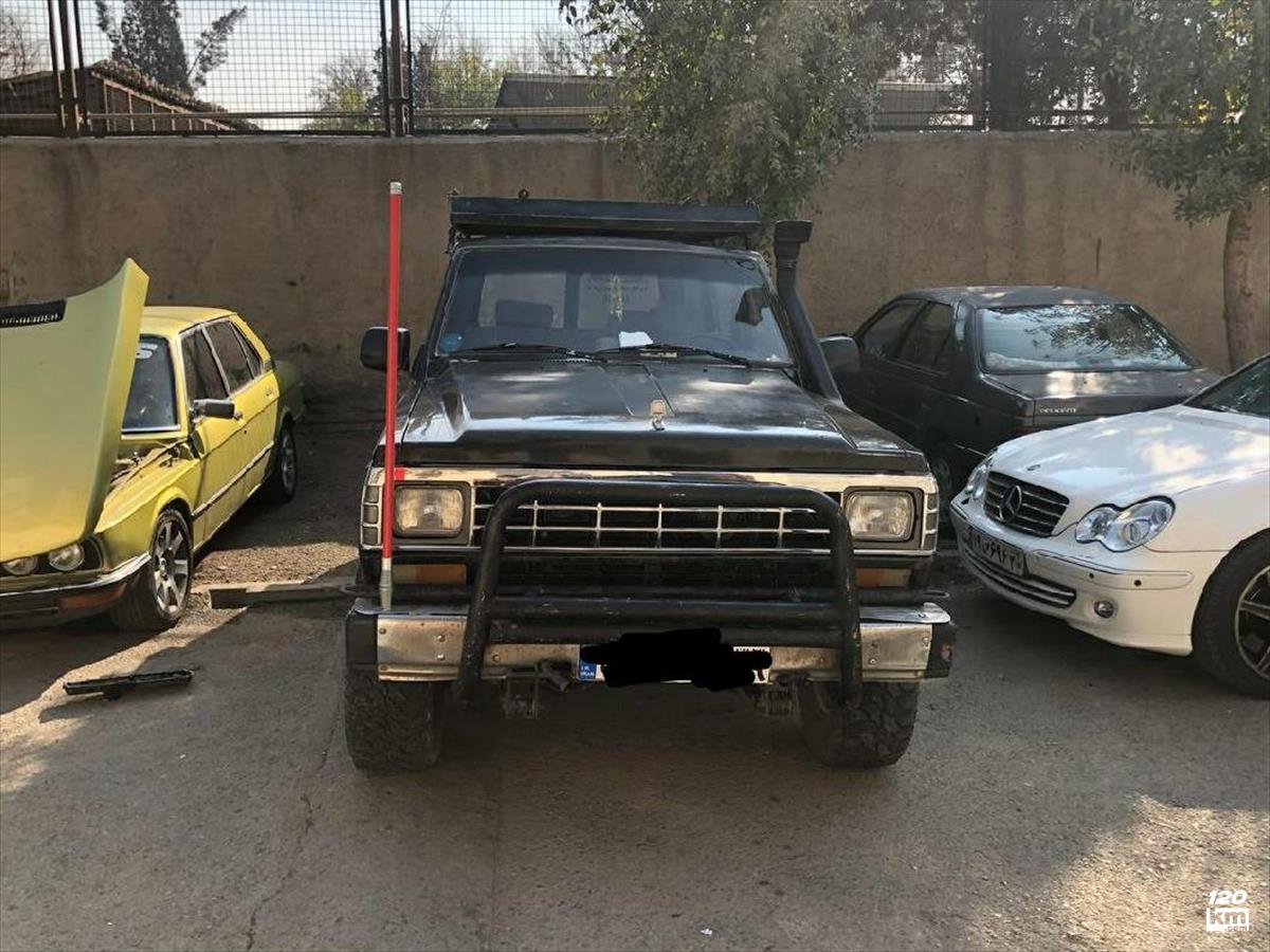 فروش نیسان پاترول چهار در ۱۳۸۲ (کم کارکرد) مشکی چند لکه رنگ قزوین (۵ آذر ۱۴۰۴)