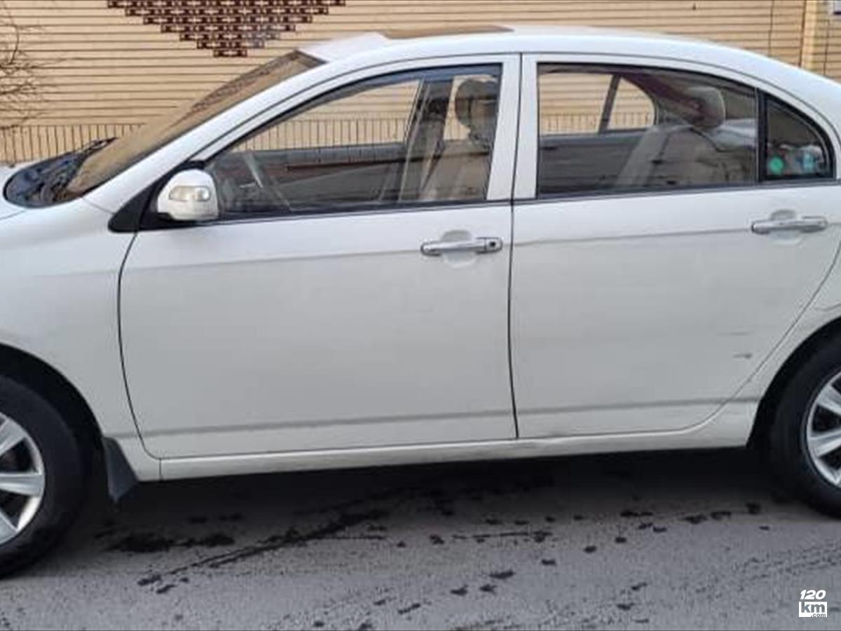 فروش لیفان 620 1.8L ۱۳۹۲ سفید بدون رنگ اصفهان شاهین شهر (۶ آذر ۱۴۰۴)