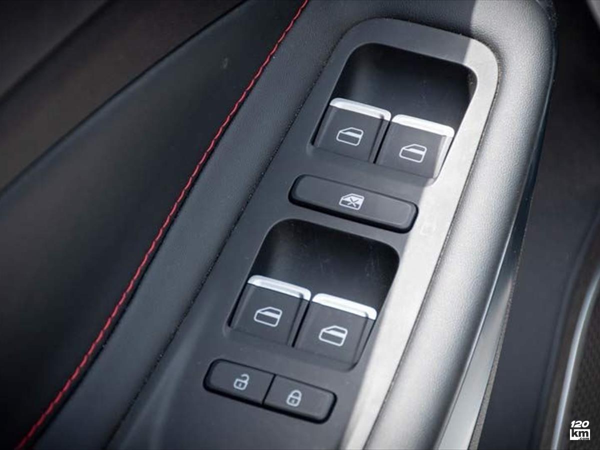 فروش فونیکس آریزو 6 پرو ۱۴۰۴ صفر سفید بدون رنگ تهران پاسداران (۷ آذر ۱۴۰۴)