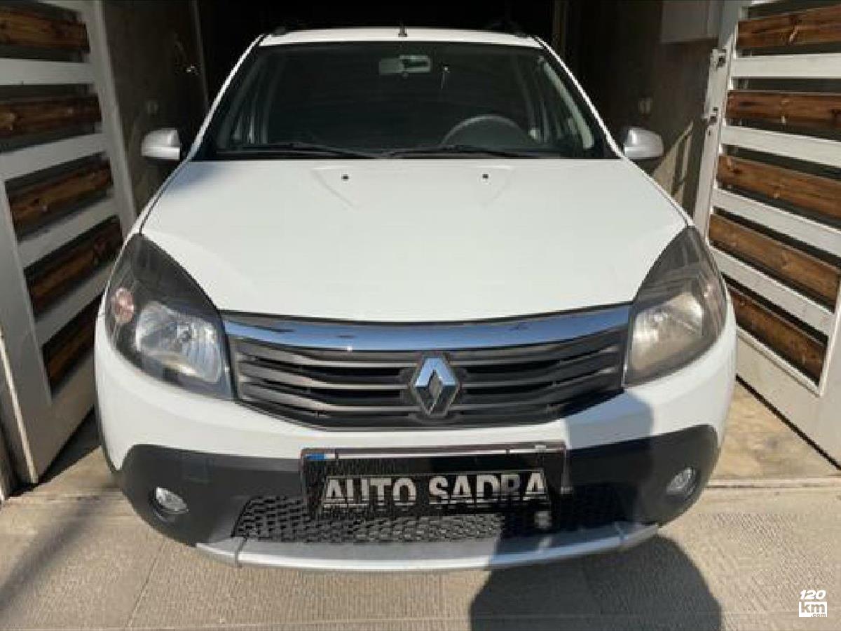 فروش رنو ساندرو استپ وی ۱۳۹۷ سفید یک لکه رنگ اصفهان ارتش (۸ آذر ۱۴۰۴)