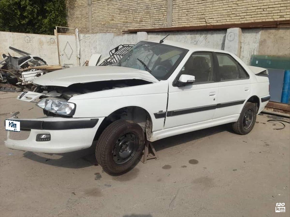 فروش پژو پارس LX ۱۴۰۲ سفید تصادفی اهواز زرگان (۱۰ آذر ۱۴۰۴)