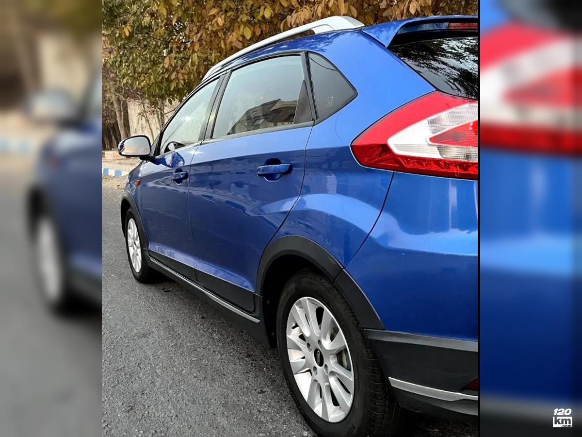 فروش ام وی ام 315 هاچ بک ۱۳۹۵ (کم کارکرد) آبی بدون رنگ تهران دهکده المپیک (۱۰ آذر ۱۴۰۴)