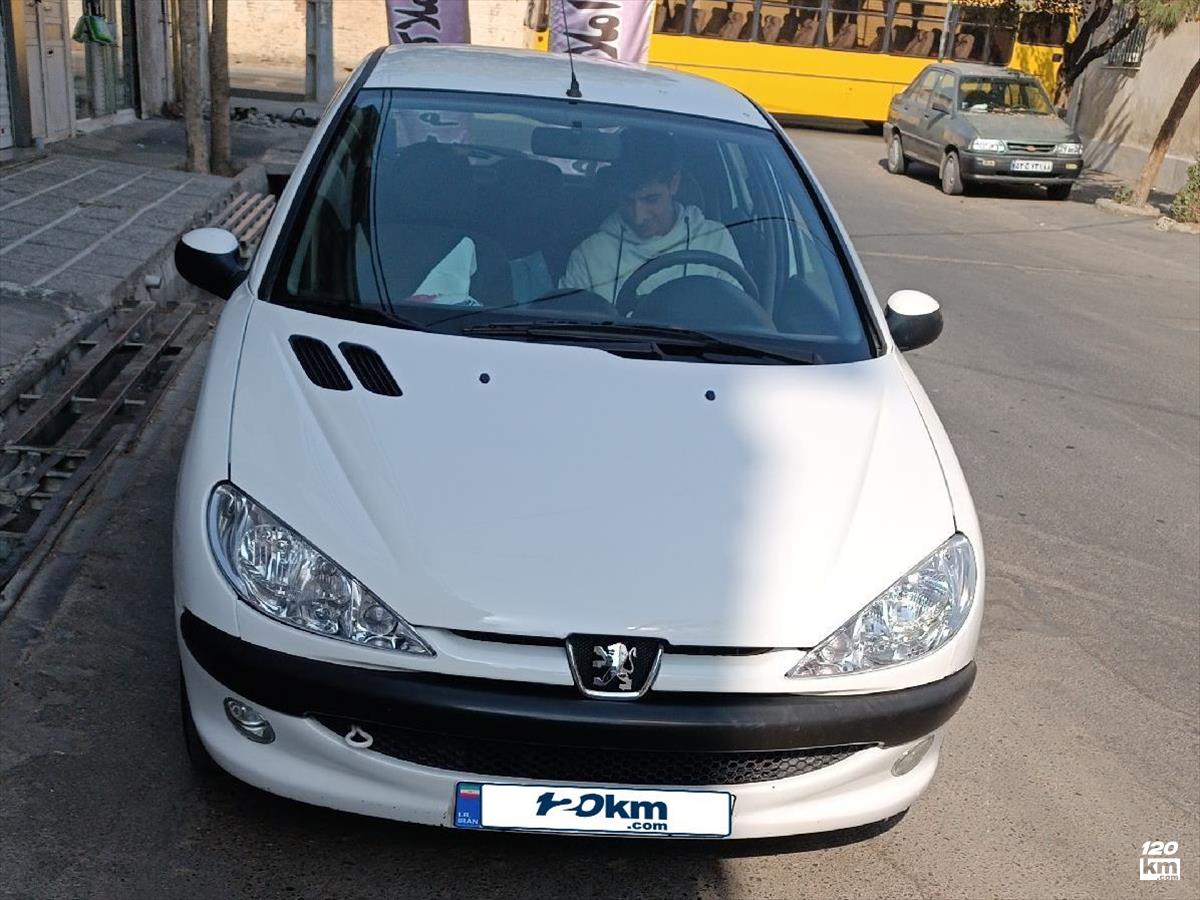 فروش پژو 206 تیپ 5 ۱۳۹۷ سفید دو لکه رنگ تهران خلیج فارس (۱۰ آذر ۱۴۰۴)