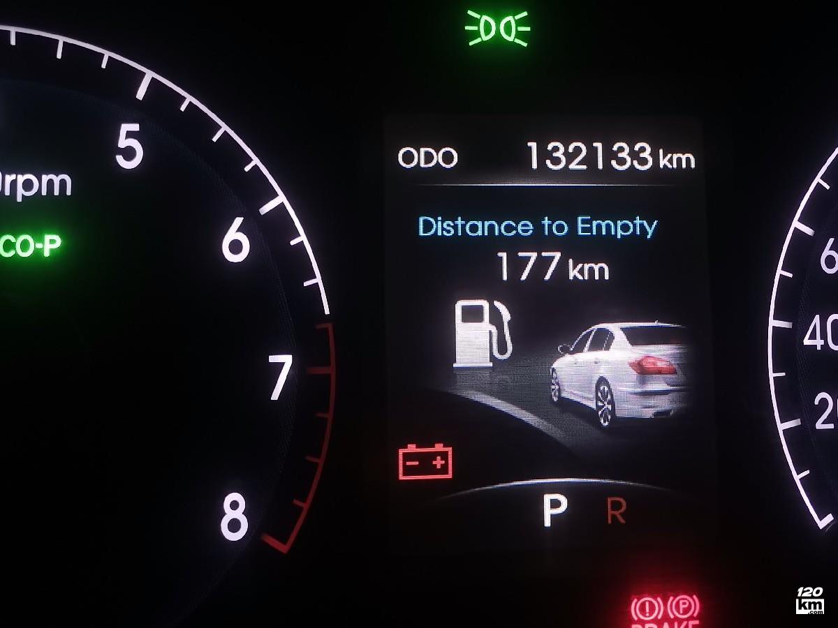 فروش هیوندای جنسیس صندوقدار ۲۰۱۳ سفید صدفی بدون رنگ تهران اندیشه (۱۱ آذر ۱۴۰۴)