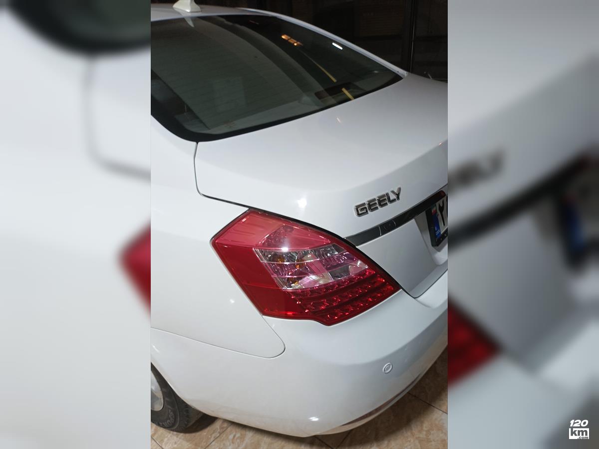 فروش جیلی امگرند 7 ۲۰۱۳ سفید دو لکه رنگ تبریز حافظ (۱۱ آذر ۱۴۰۴)