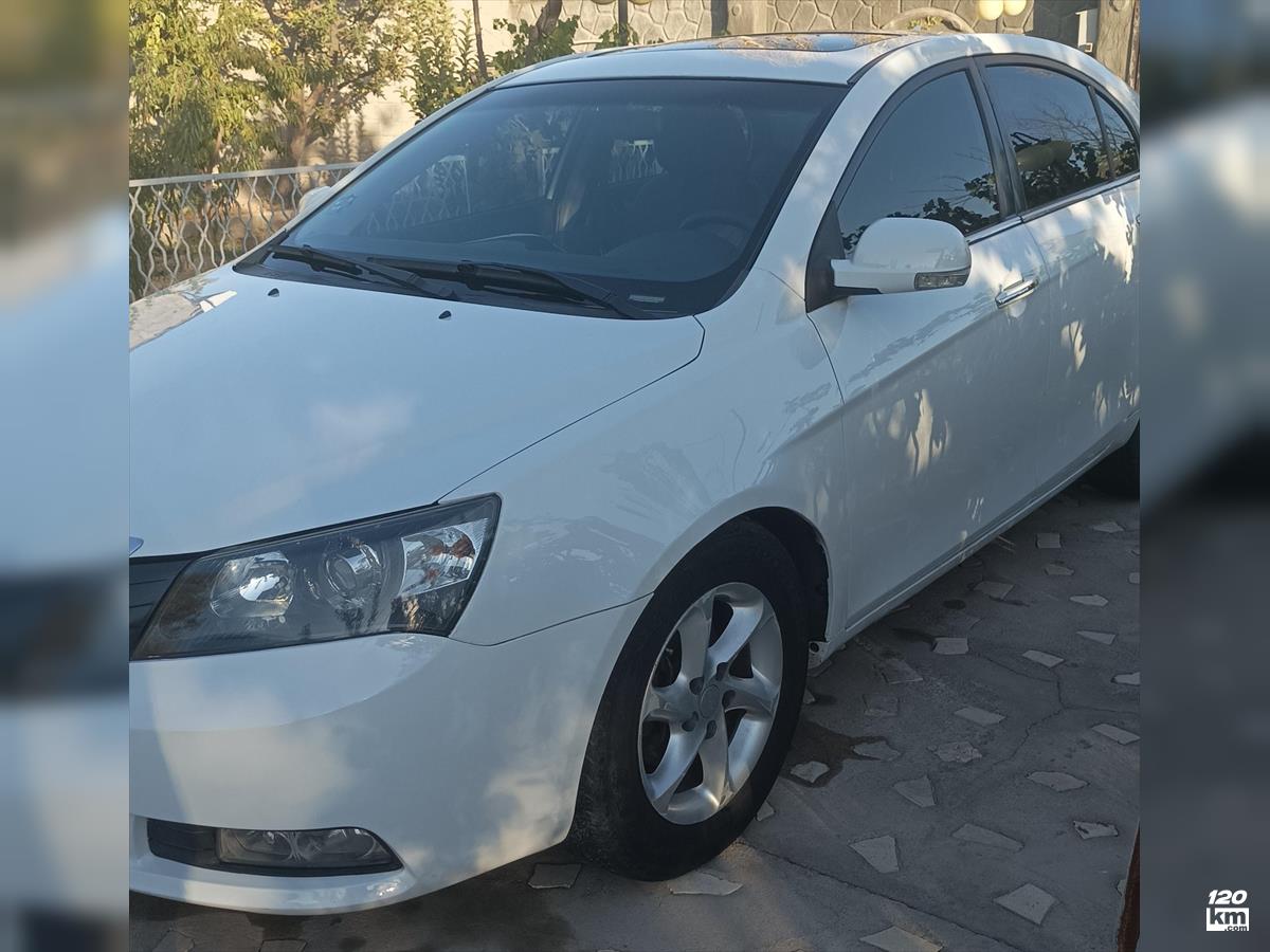 فروش جیلی امگرند 7 ۲۰۱۳ سفید دو لکه رنگ تبریز حافظ (۱۱ آذر ۱۴۰۴)