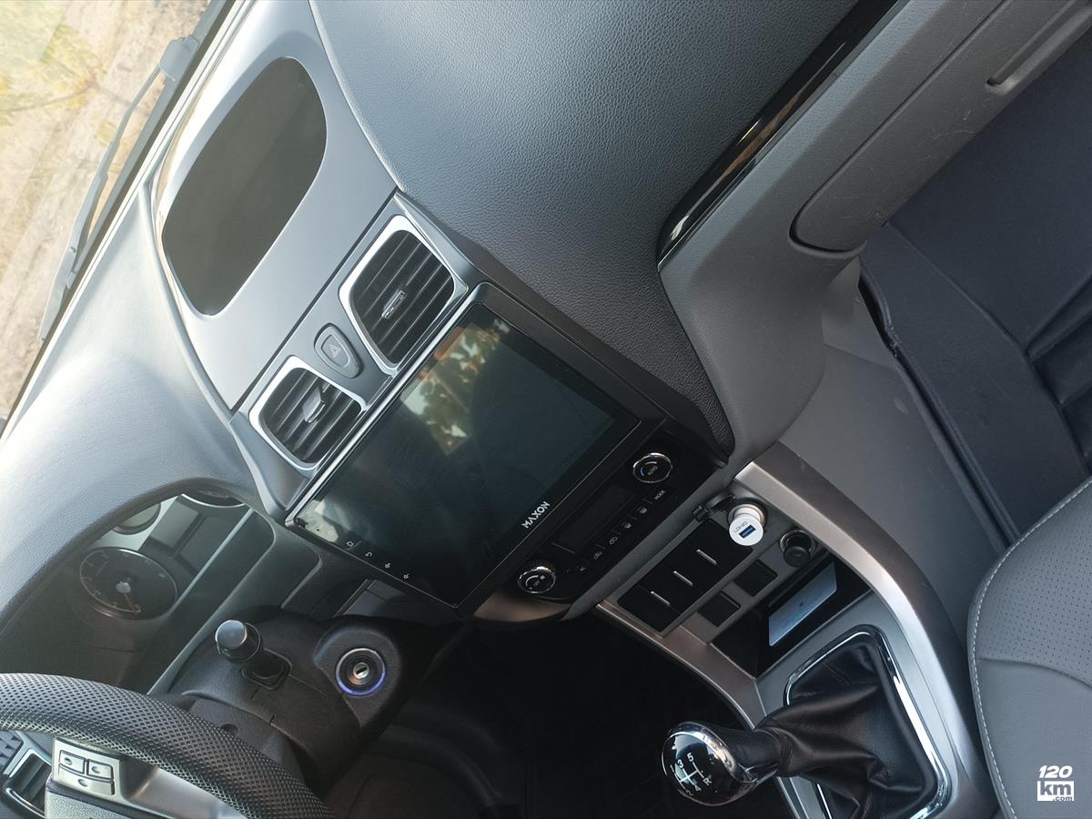 فروش جیلی امگرند 7 ۲۰۱۳ سفید دو لکه رنگ تبریز حافظ (۱۱ آذر ۱۴۰۴)