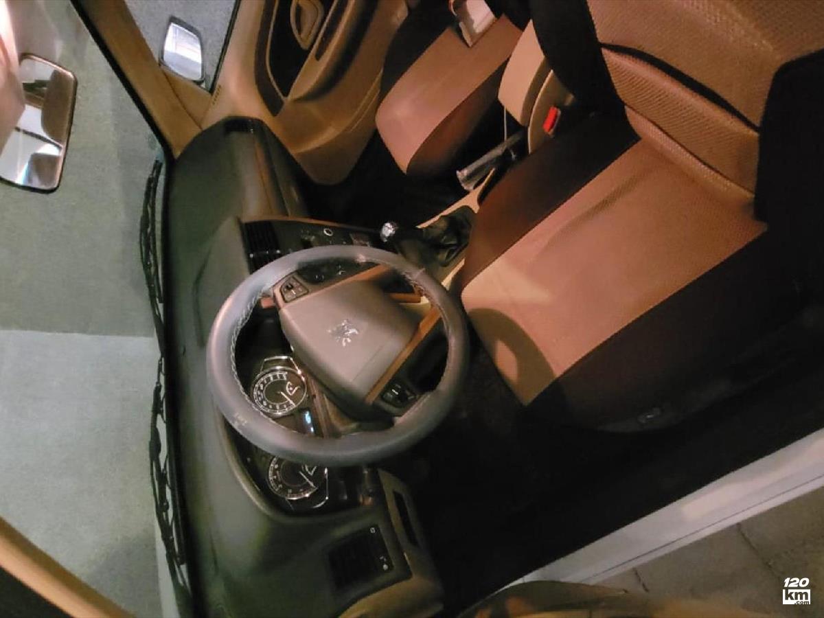 فروش پژو پارس ۱۴۰۲ (کم کارکرد) سفید بدون رنگ تهران سلسبیل (۱۲ آذر ۱۴۰۴)