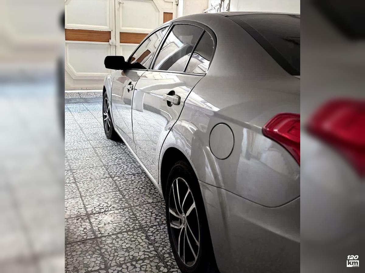 فروش بسترن B50F ۱۳۹۵ سربی یک لکه رنگ ساری معلم (ساری نو) (۱۲ آذر ۱۴۰۴)