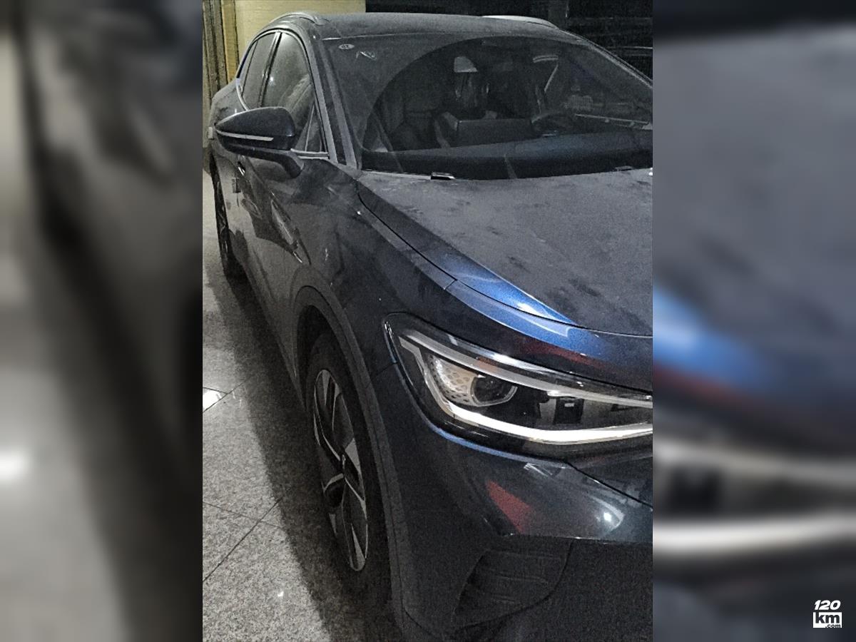 فروش فولکس ID.4 Crozz پیور ۲۰۲۴ الکتریکی (کم کارکرد) سرمه ای بدون رنگ تهران نیاوران (۱۳ آذر ۱۴۰۴)