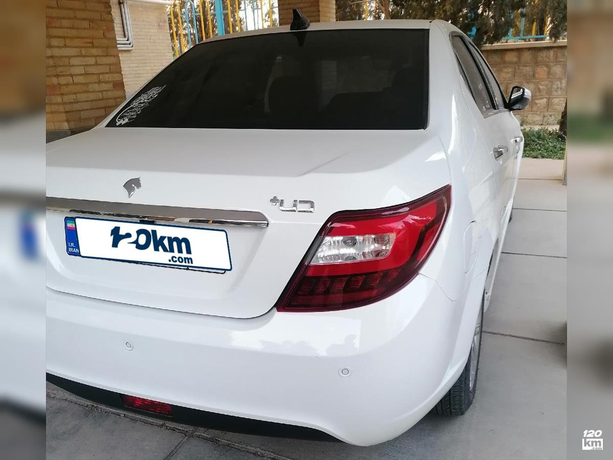 فروش دنا پلاس ۱۴۰۳ (کم کارکرد) سفید بدون رنگ اصفهان خمینی شهر (۱۷ آذر ۱۴۰۴)