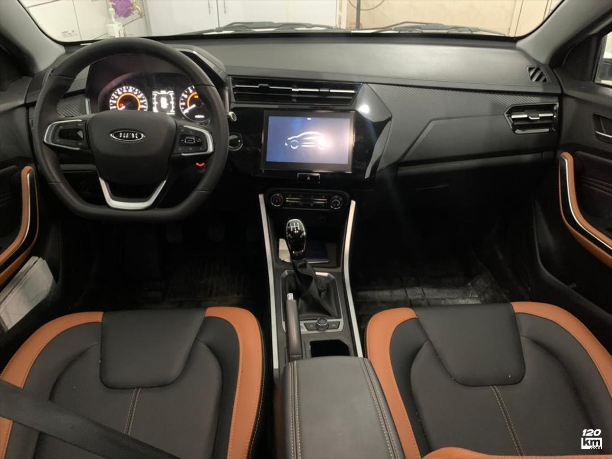 فروش ام وی ام X22 اسپرت لاکچری ۱۴۰۲ (کم کارکرد) سفید بدون رنگ اصفهان آتشگاه (۲۶ آذر ۱۴۰۴)