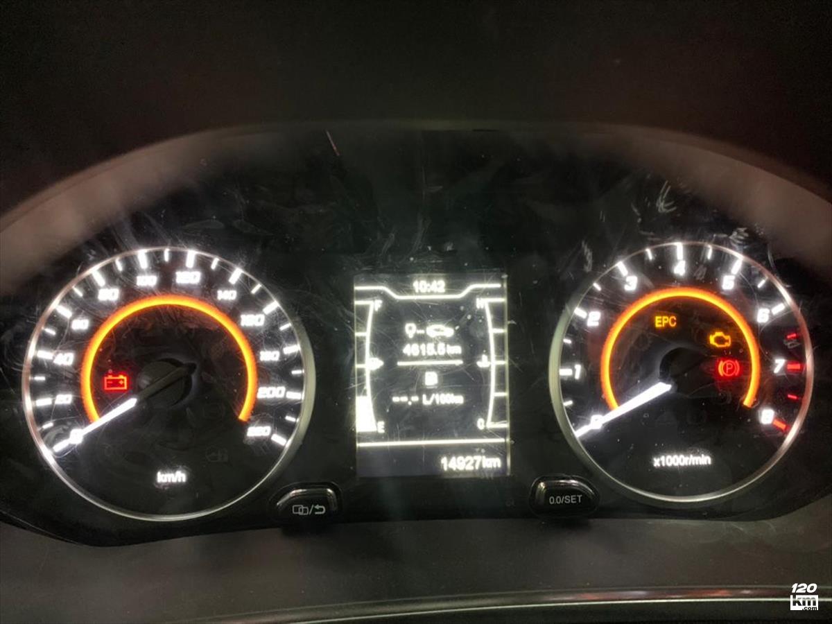 فروش ام وی ام X22 اسپرت لاکچری ۱۴۰۲ (کم کارکرد) سفید بدون رنگ اصفهان آتشگاه (۲۶ آذر ۱۴۰۴)