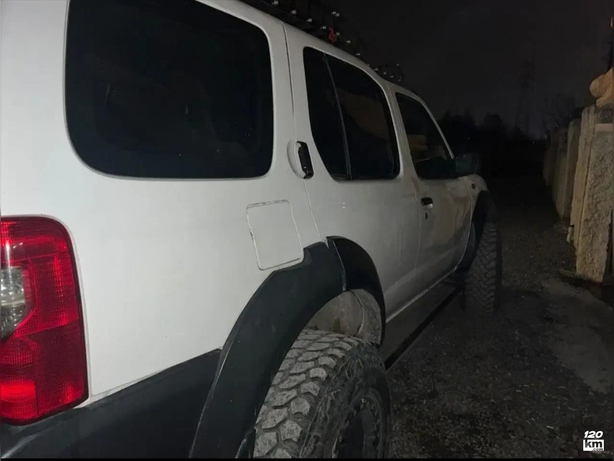 فروش نیسان رونیز ۱۳۸۸ سفید دو لکه رنگ تهران (۲۹ آذر ۱۴۰۴)