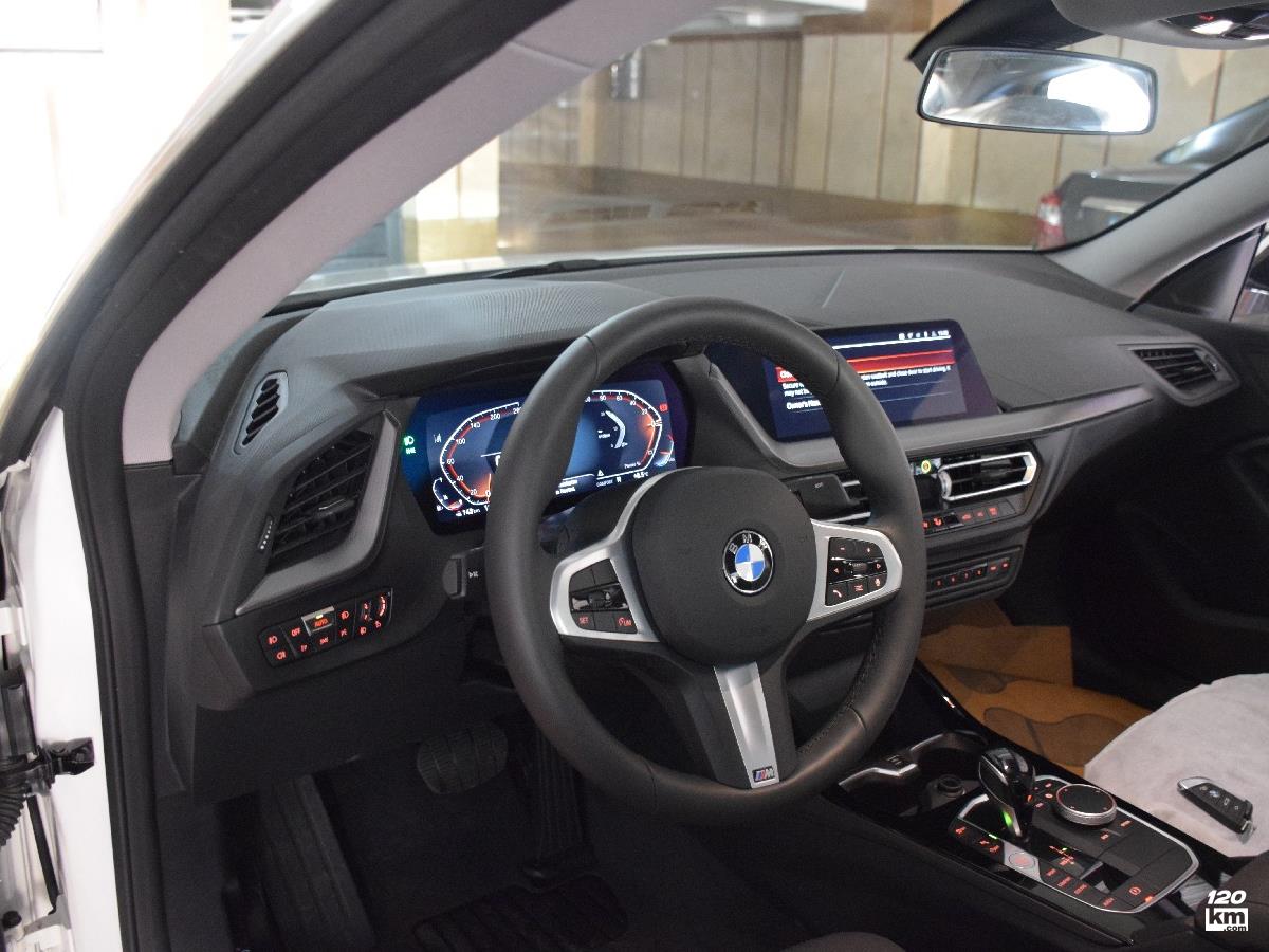 فروش بی ام و سری 2 220i کوپه ۲۰۲۴ صفر سفید بدون رنگ کرج مهرویلا (۳۰ آذر ۱۴۰۴)