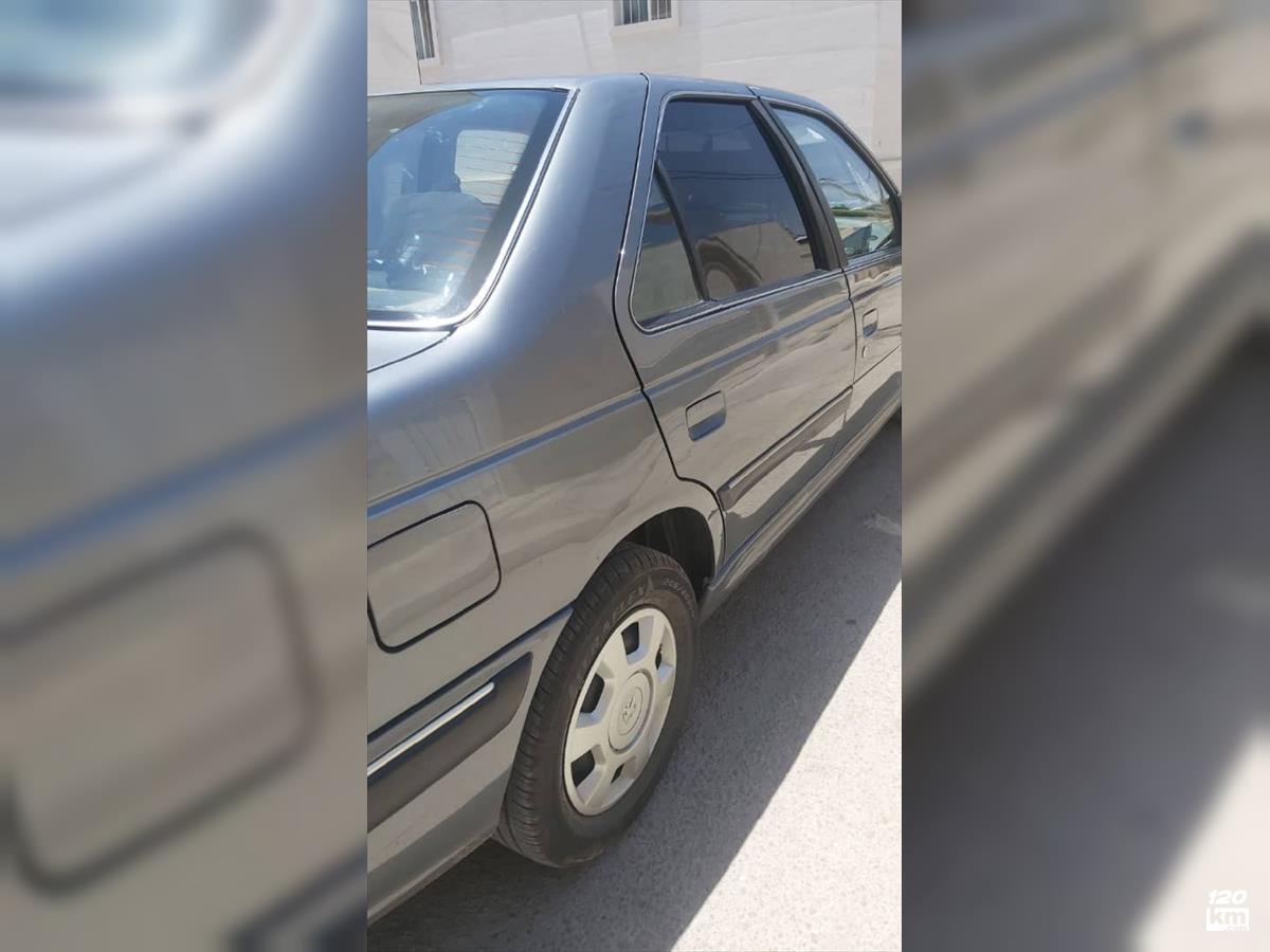 فروش پژو پارس سال ۱۳۹۳ دلفینی دو لکه رنگ فارس مرودشت (۱ دی ۱۴۰۴)